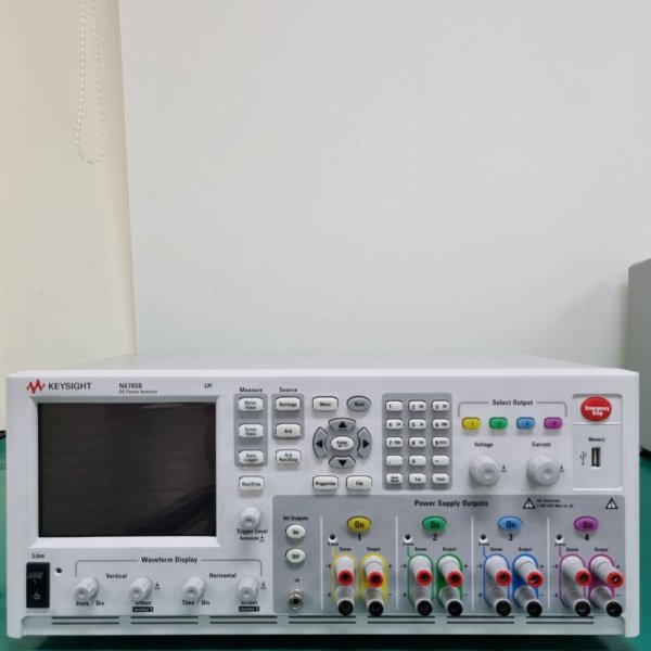 Модульный анализатор источников питания постоянного тока Agilent Technologies N6705B (демонстрационный) купить по низкой цене | МАКСПРОФИТ